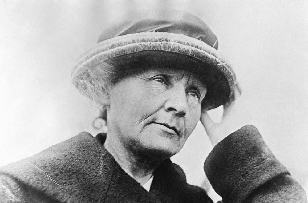 120 years ago #OnThisDay, Marie and Pierre Curie announced their discovery of the element radium (Ra) bit.ly/2rWnlqY