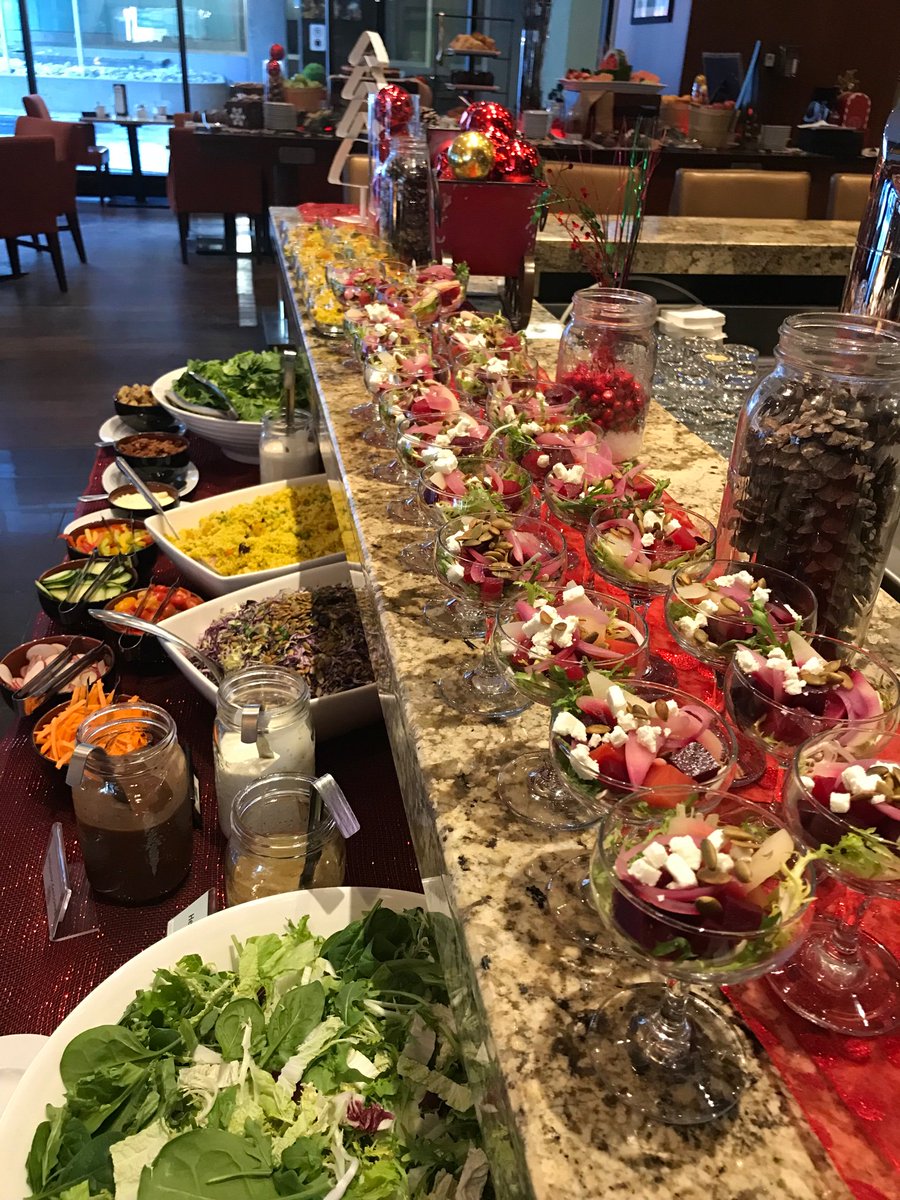 spinkitchenbar's tweet photo. Christmas brunch buffet at Spin - Buffet de Noël au Spin https://t.co/VcmAMd9DrB