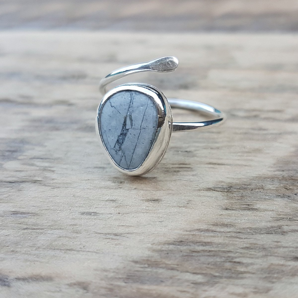 These naturally found objects rival any gemstone! Pebble from Parga and seaglass from Minster on Sea, wrapped up in sterling silver rings.

#CraftBizParty #womeninbusiness #giftideas #naturalbeauty #handmadehour