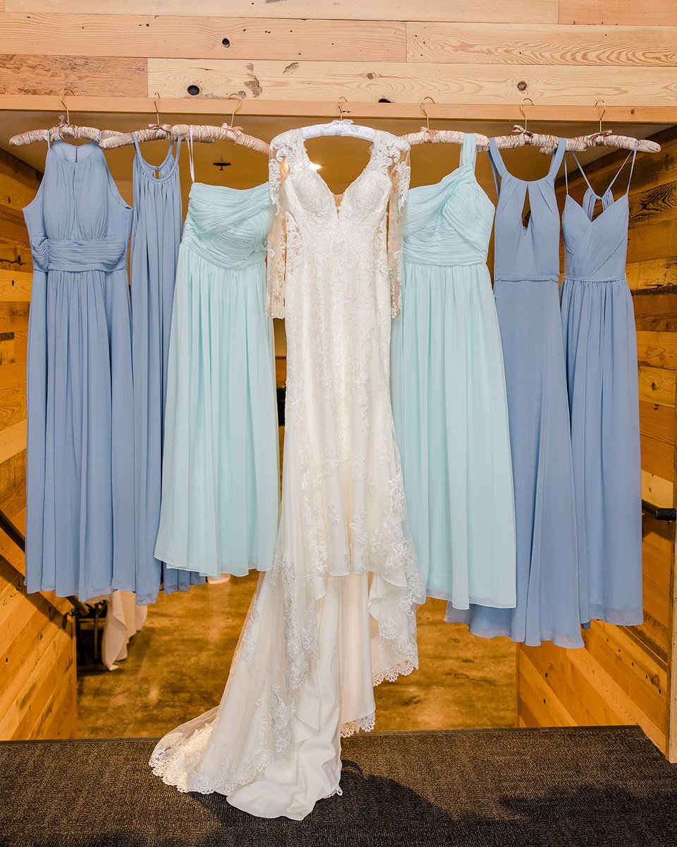 SanctuaryEvents's tweet image. Squad.  Happy #weddingwednesday
Photo by Brittney &amp;amp; Caleb