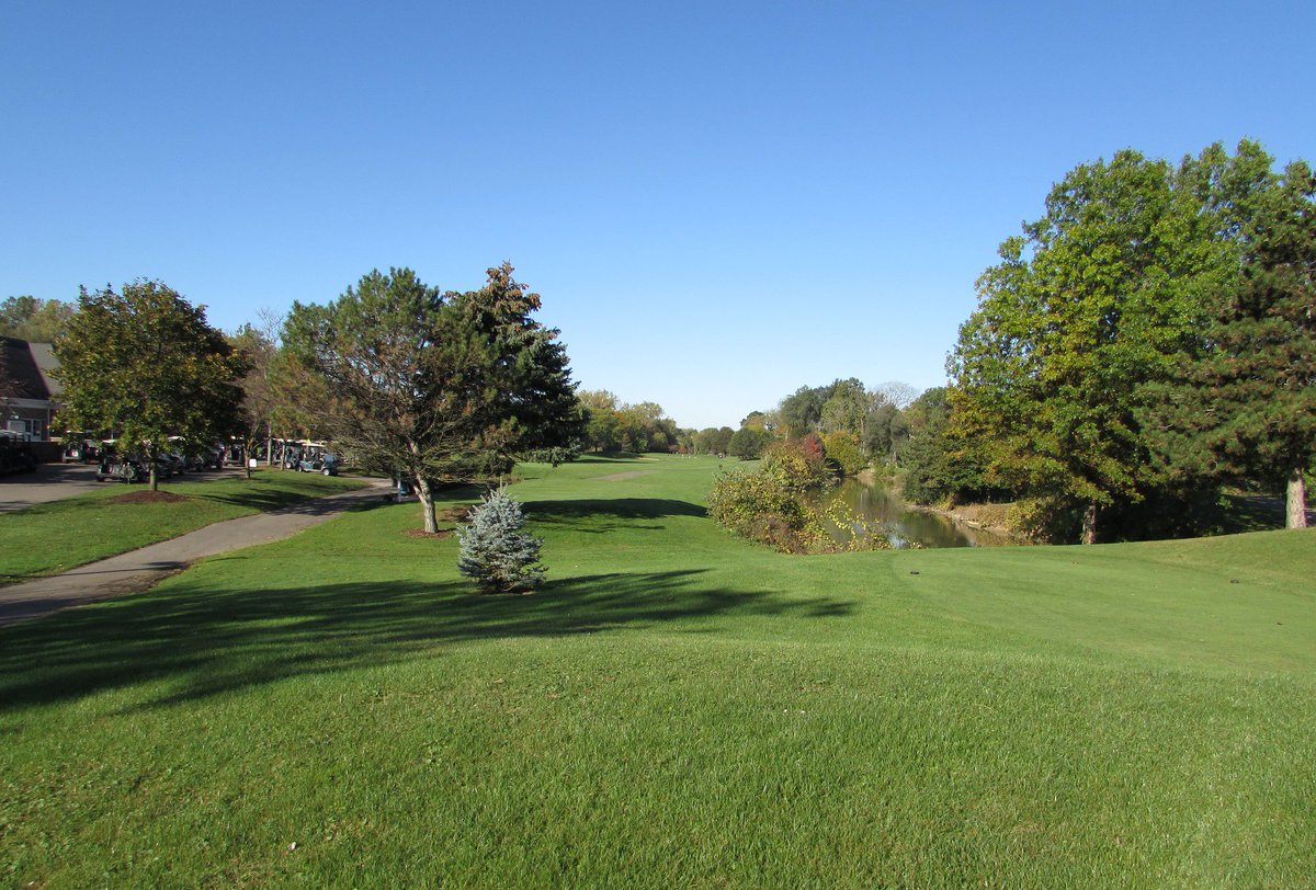 DearbornParks's tweet photo. If your #golf league is looking for a new home, or if you and your friends are attempting to launch a league, consider Dearborn Hills Golf Course. Register by calling (313) 563-4653 or by visiting https://t.co/xK2totxsZ4 https://t.co/7v6VZjUfUX