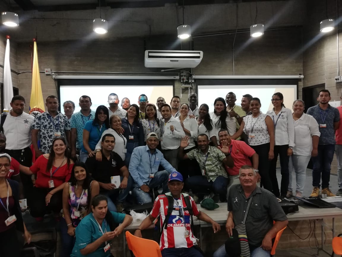 CRDFORM_SENACNM's tweet photo. A nuestros Aprendices, Funcionarios y Empresarios del SENA MINERO AMBIENTAL @SenaCfma UN MILLON DE GRACIAS por haberme apoyado estos 2 años en los que como Subdirector, tuve el honor de estar al frente; Dios los bendiga siempre, me voy inmensamente feliz con todo lo logrado. https://t.co/cPyqB0VVTa