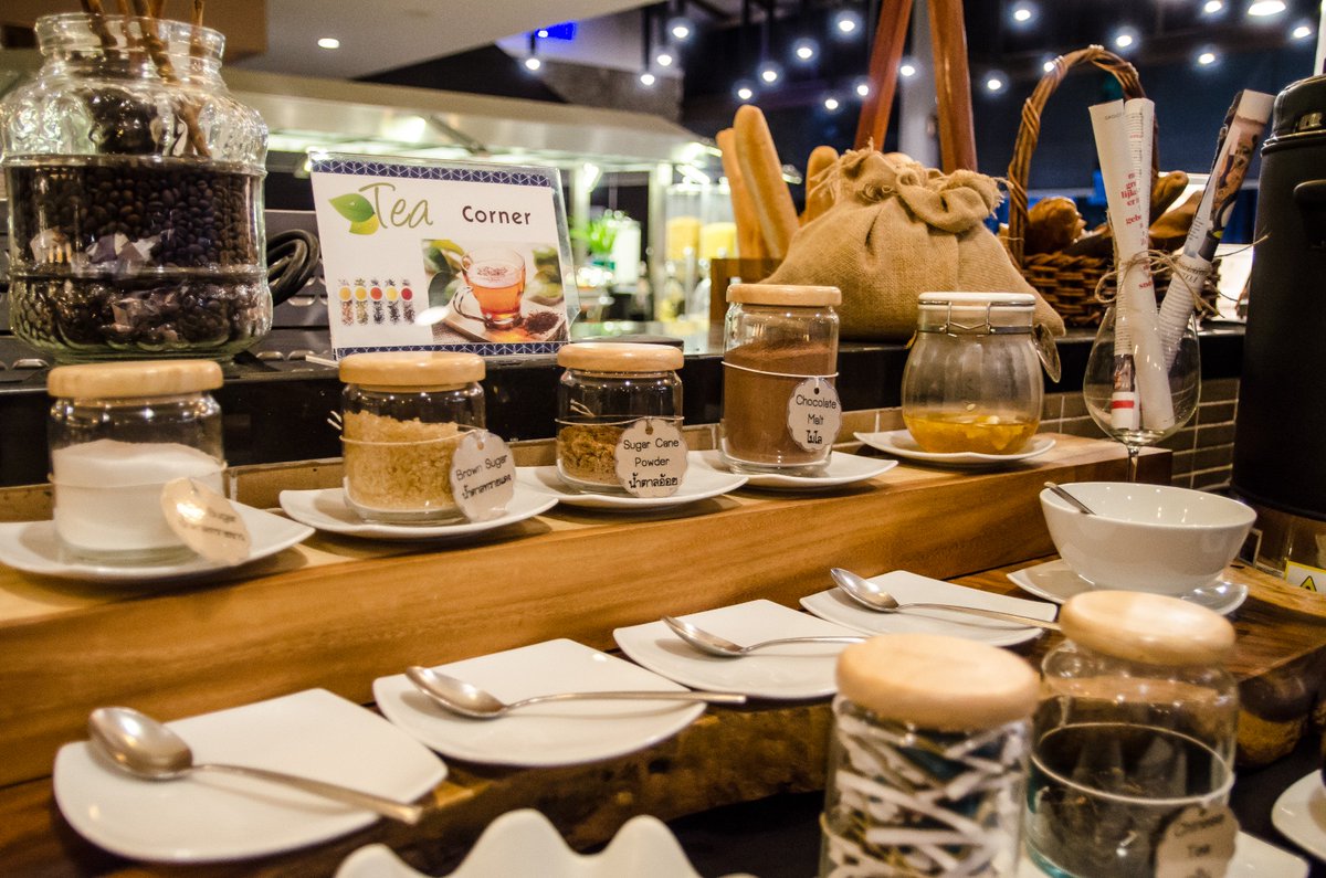 Would you like to have some coffee or tea? 
รับกาแฟ หรือ ชา ดีคะ #breakfast
#deevanaplazakrabiaonang #deevanakrabi
