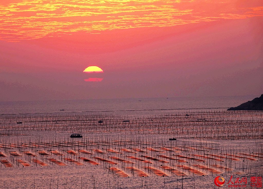 PDChina's tweet image. Magnificent tidal land seen at dawn: Beiqi Village of Xiapu County in E China’s #Fujian province has always been an ideal place for photographers to capture the capricious beauty of tidal land.
