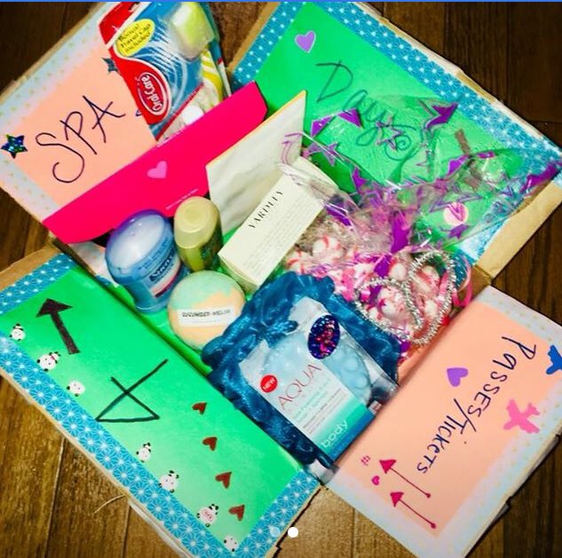 pensforpals's tweet photo. You never need a reason to purchase a #PFPO #HopeBox #Shop Buy one, gift one to a family that has lost a loved one to #suicide or is a child struggling with #cancer #HereForYou #greatcause #PensForPals #madeforyou #hopebox Order your Hope Box at https://t.co/HRE7NZwKlC #Shop https://t.co/fOoAQ2LQdu