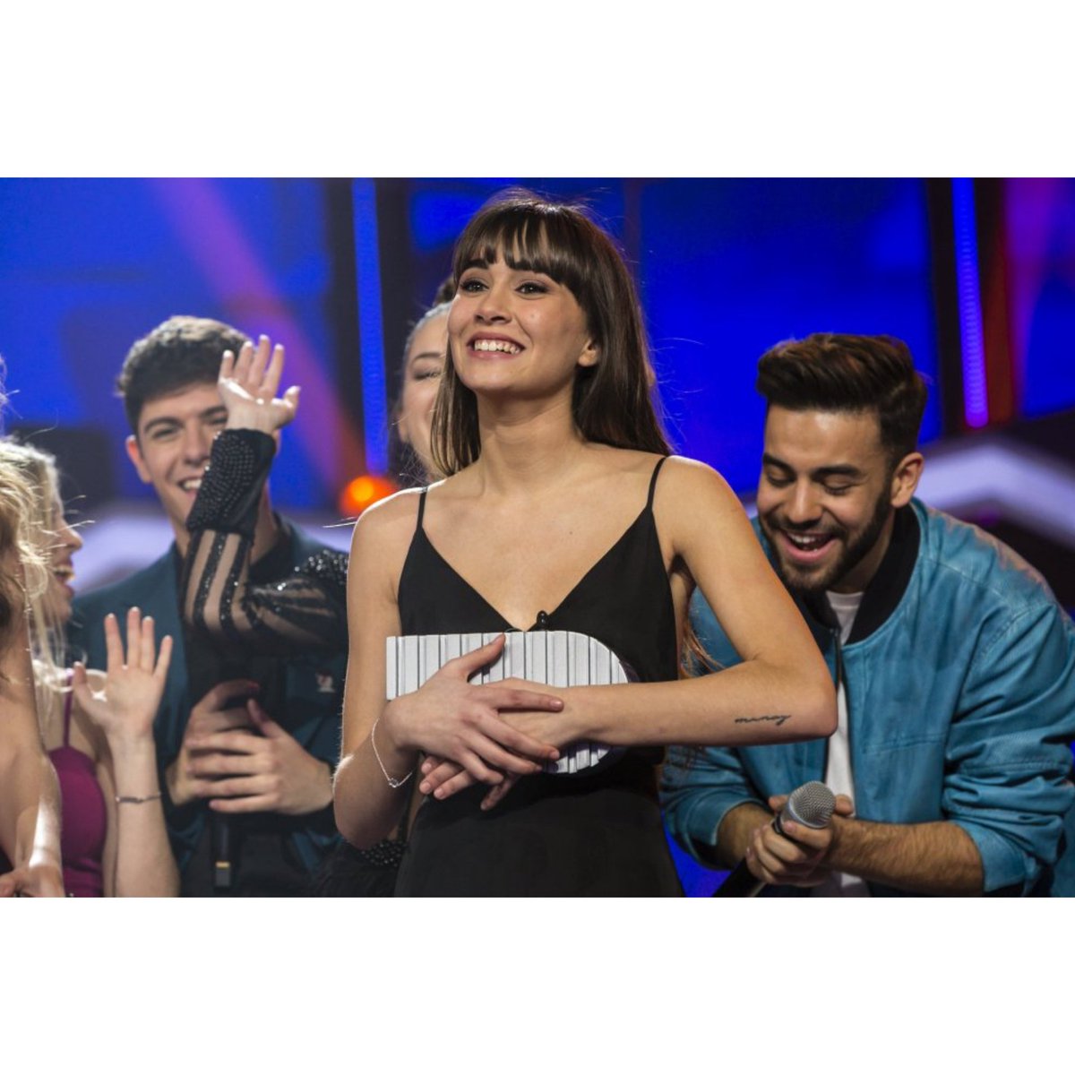 triunfitosot_'s tweet photo. #OT18GalaNavidad
Quién?
♥️ Aitana
🔃 Alba https://t.co/ddueFPRwXv