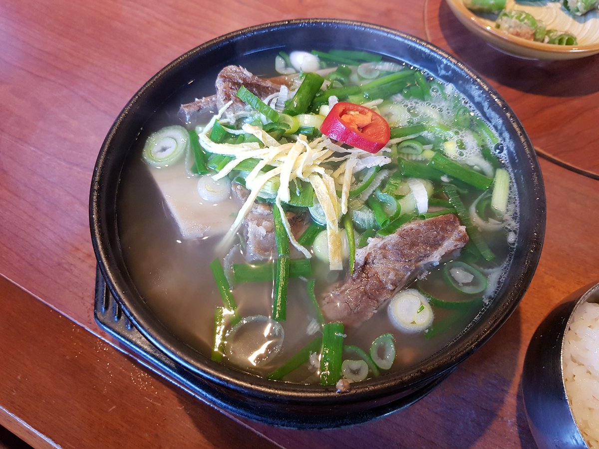 movinghwan0906's tweet photo. #부산 #사상 #대궐안집 #갈비탕 #겨울 #맛집 #맛집탐방 #먹방 #먹방그램 #좋아요 #소통 #일상 #데일리 #맞팔 #맞팔100 #선팔 #선팔하면맞팔 #선팔환영 #인스타푸드 #갈비 https://t.co/M7RgROAG3q