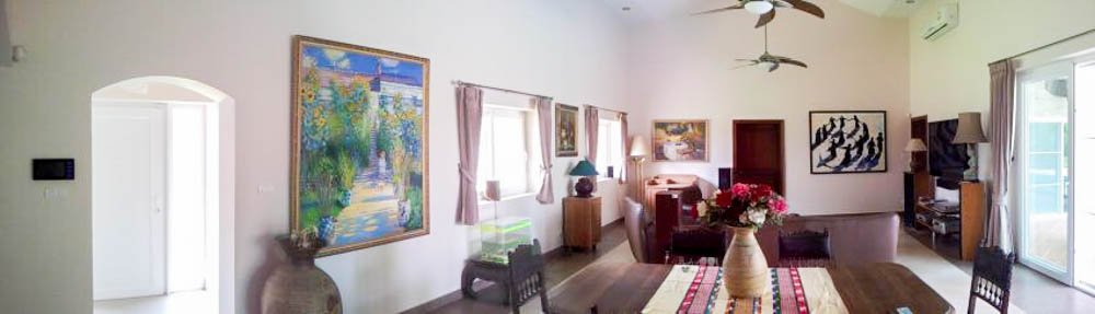 BuzzinPattaya's tweet photo. 3 en-suite bedrooms and a 4th guest washroom, a large modern Thai style kitchen and a grand open plan living area with 5-metre high ceilings, this house is a beauty. #pattaya #villa #forslae #property #thailand #investment #poolvilla #realestate #brpt https://t.co/yVoK6Ssofs https://t.co/7pbZpUvQ91