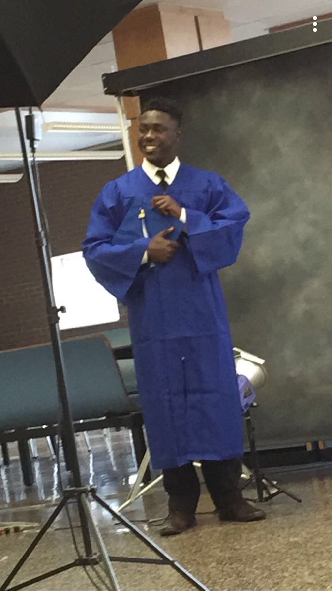 AndrewInglee's tweet photo. happy birthday homie miss you @AkapTakor https://t.co/K4EGYCYKqe