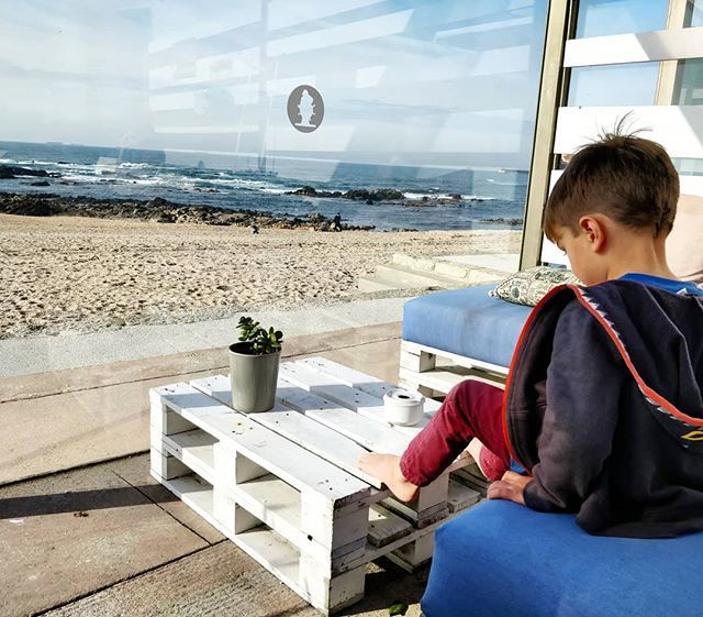 Ahhh summer days in Portugal chilling beachside in the sun. Wait... Isn't it December 26th?! Ahhh winter days chilling...