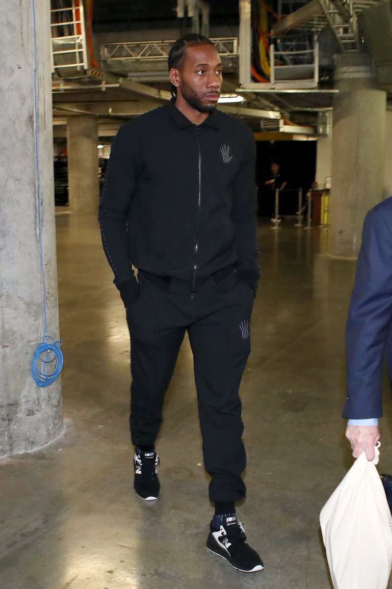 new balance windbreaker kawhi