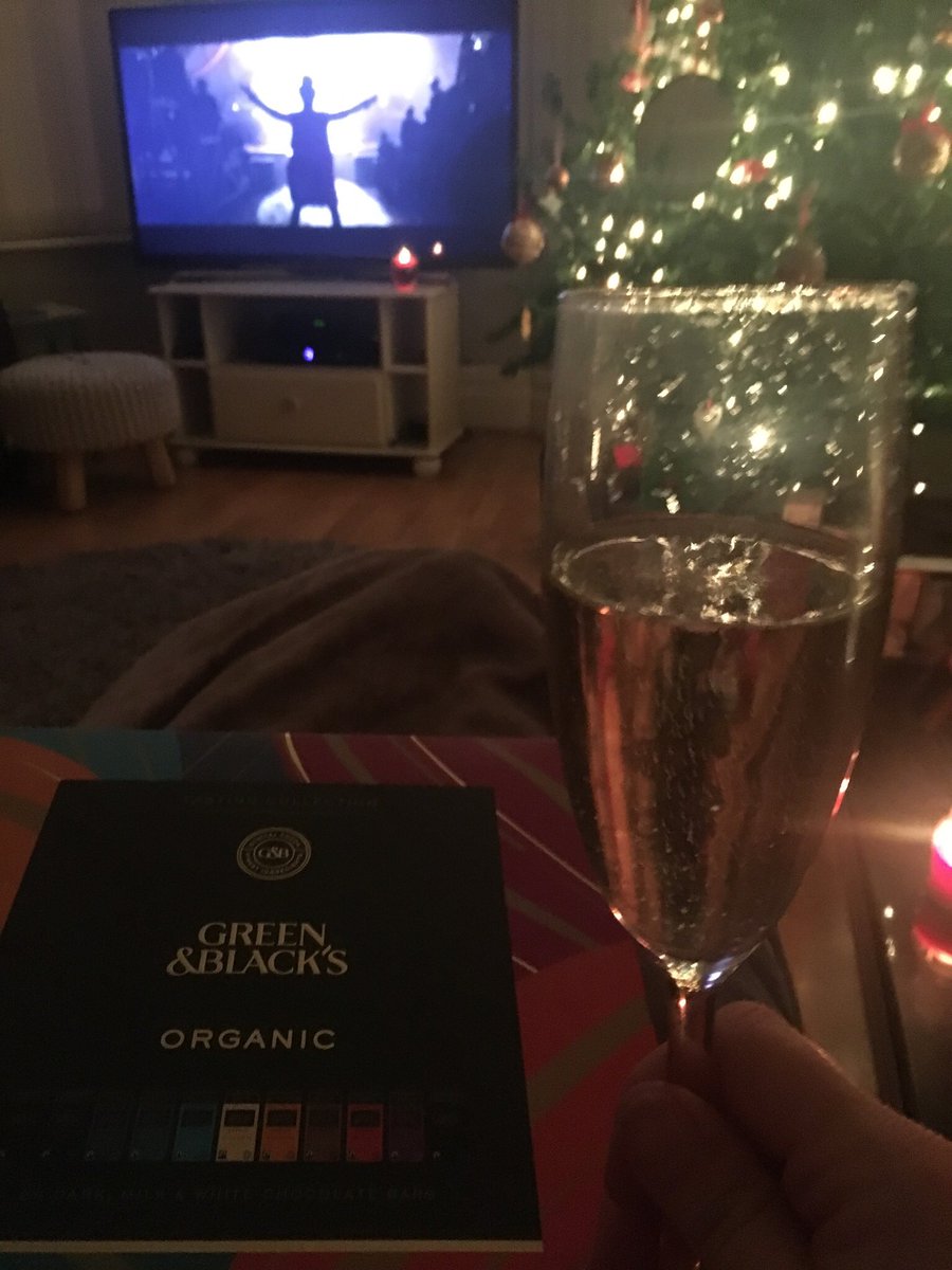 Tag11Gallagher's tweet photo. When you open the second bottle of champagne Cos you feel like! ...😯🤤😂🎄Merry Christmas you filthy animals 🥂😬xxx https://t.co/fhY0zayYx6