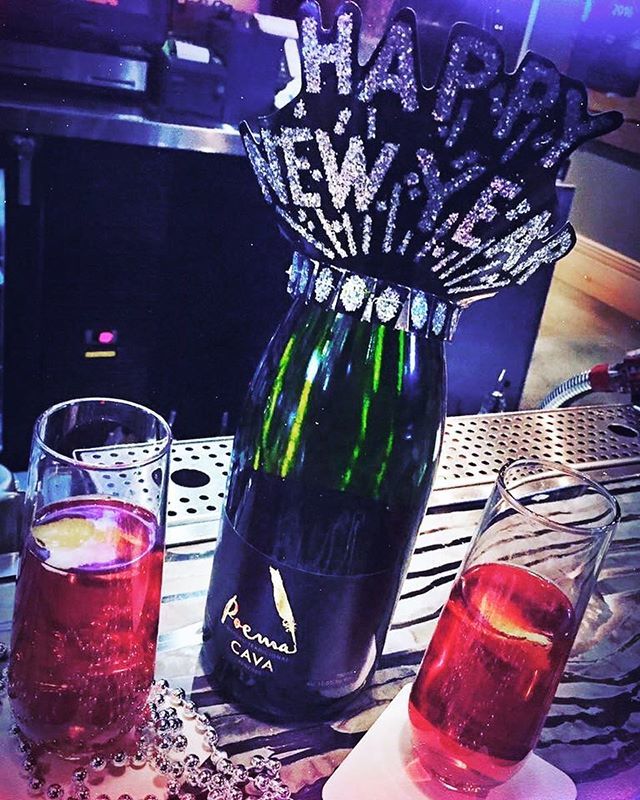 STOUTSeattle's tweet image. NYE is a few days away! Come join us for a fun night with NO cover! Drink specials, DJ, Dancing and Midnight Countdown!!