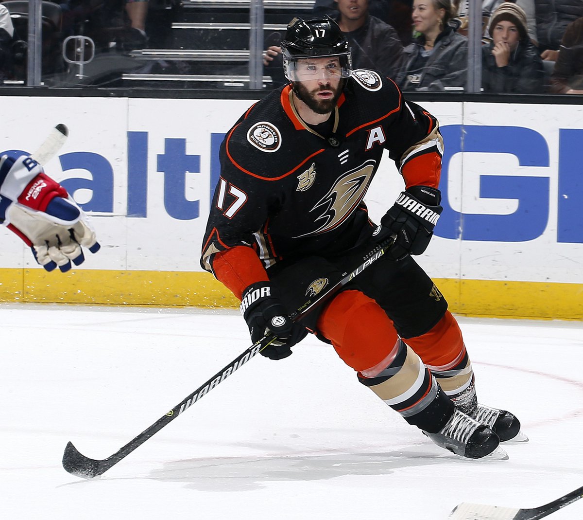 zesty_ducks's tweet photo. Are Ryan Kesler’s Best Days Behind Him? https://t.co/kwbR2HGqBw https://t.co/K7KNO02rwD