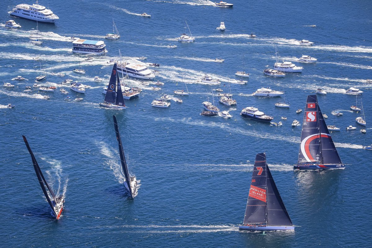 The sprint south continues for  @OceanRespectR in #sydneytohobart 💨⛵️ @11thHourRacing #cleanseas #sustainability #wildoatsx