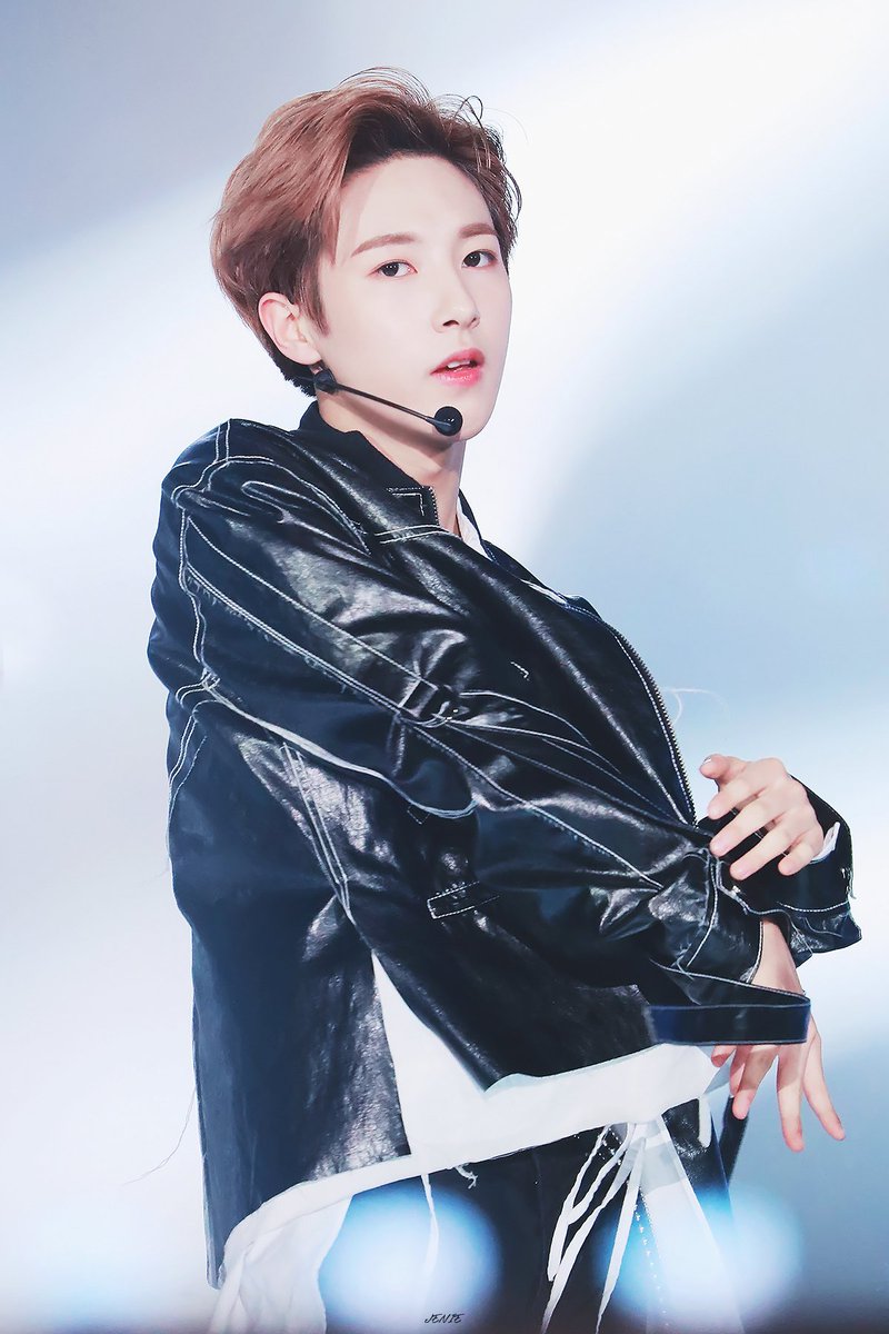 Renjun's visuals tweet media
