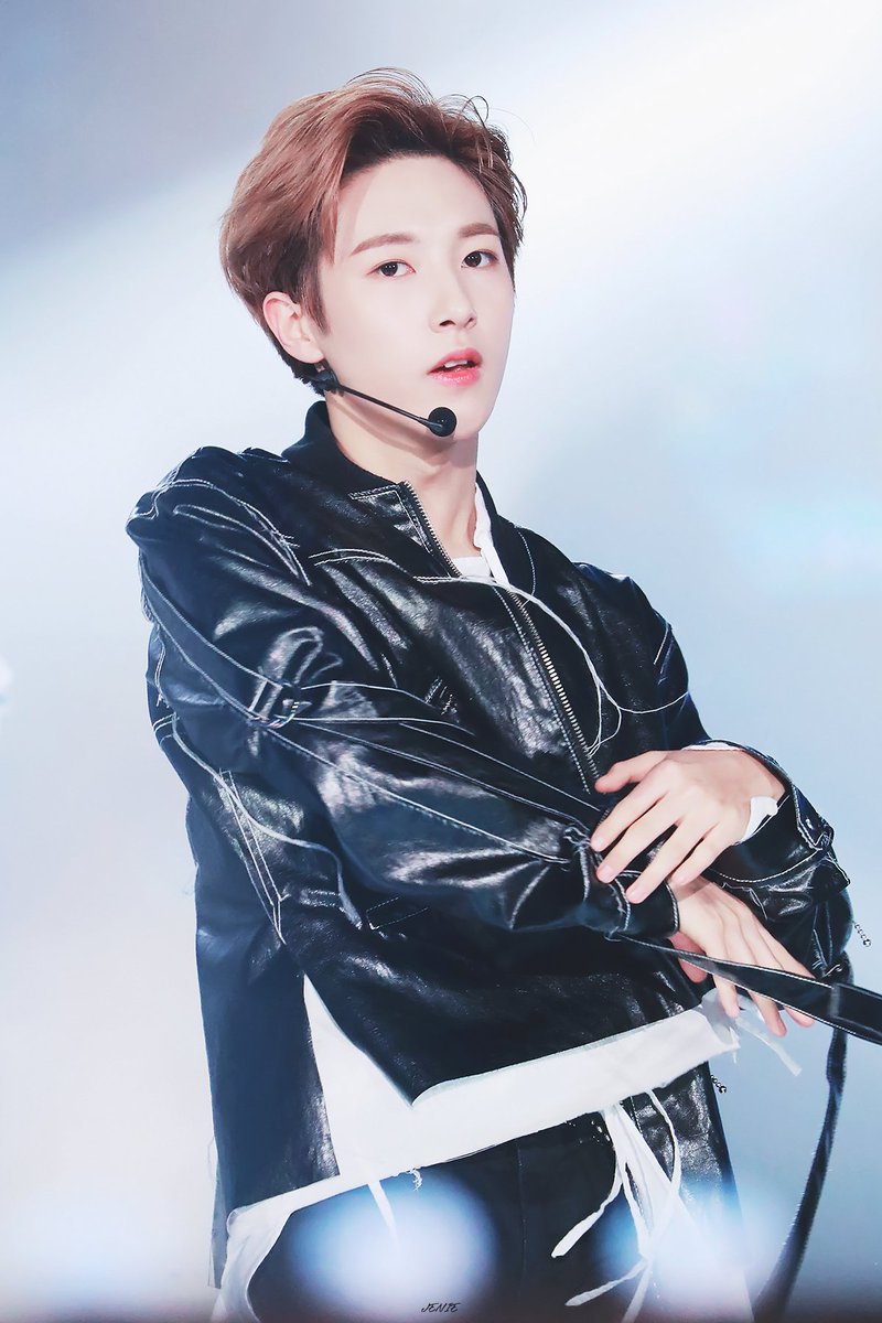 Renjun's visuals tweet media
