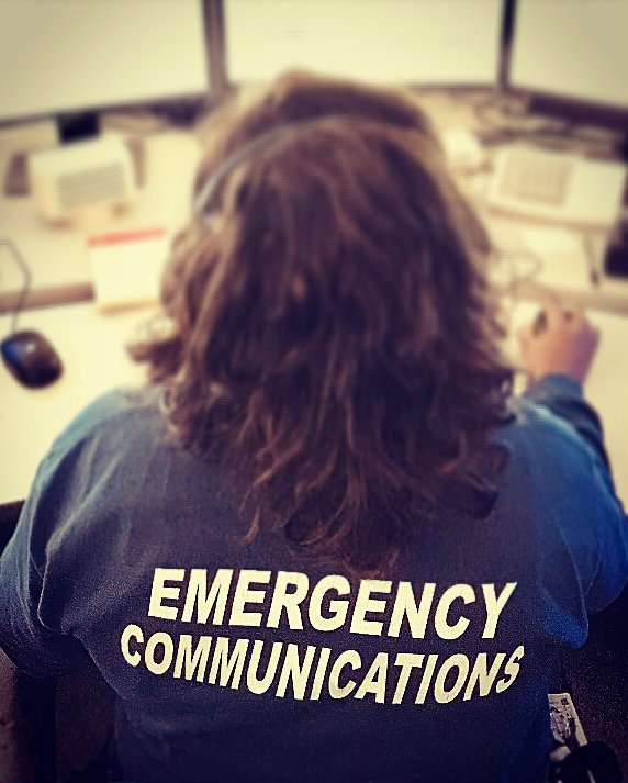 #AnswerTheCall and be the first of the first responders!

Become a Public Safety Communications Officer (PSCO) w/the Charlottesville – UVa – Albemarle County Emergency Communications Center by applying here: bit.ly/2SlKLRp

#WeAreHiring! #TheFirstFirstResponder #IAm911