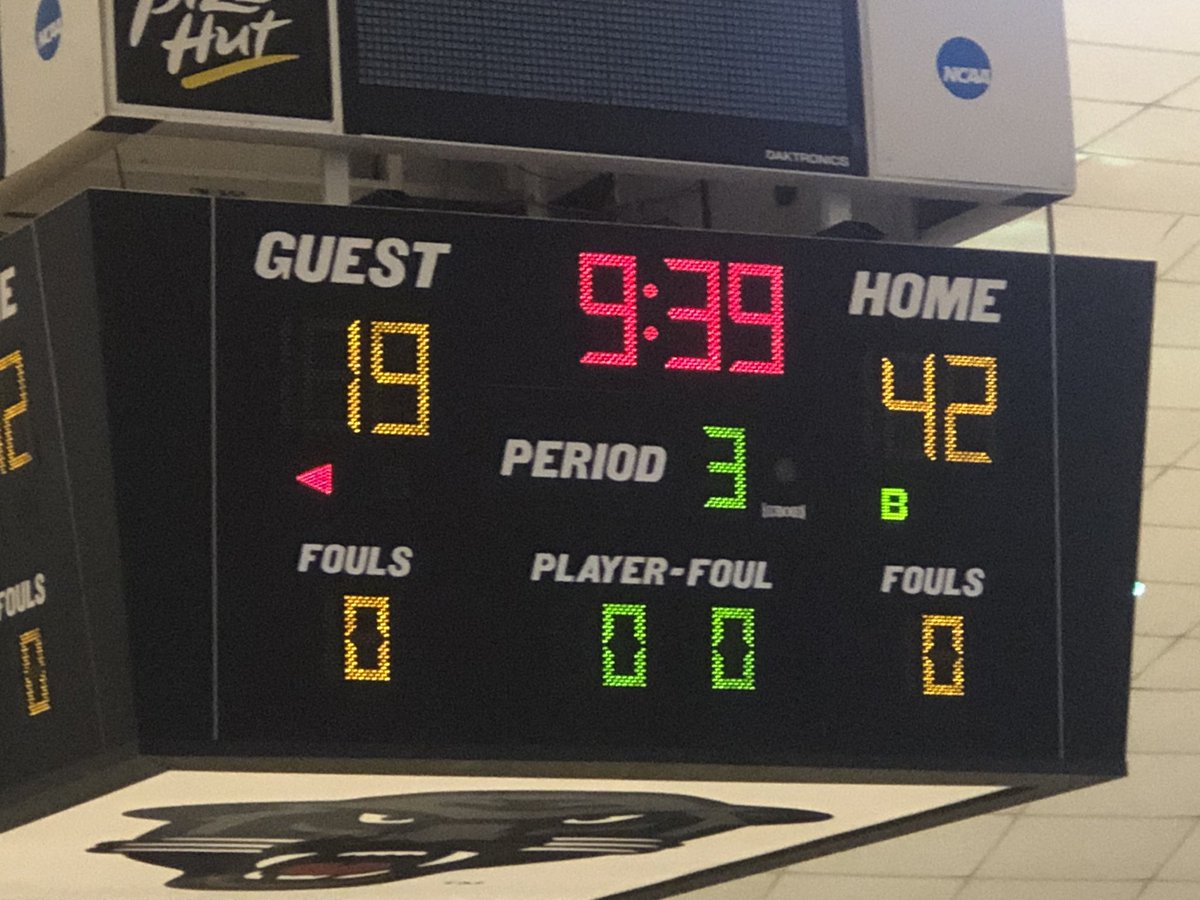 BBough's tweet photo. Halftime #PinkDivision
#LadyIndians 42
Lebanon 19
#StraffordStrong 
@straffordhs @OzarksOzone https://t.co/8yoWjd6R3i