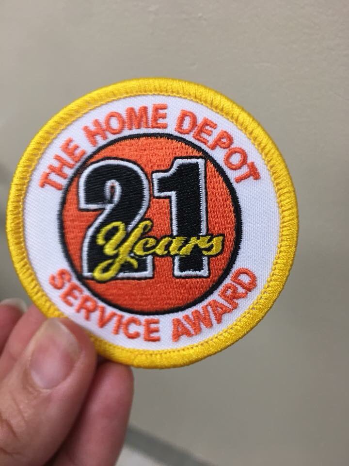 basher_rosa's tweet photo. Celebrating 21 years, I can’t believe it’s been that long.. I’ve  had the privilege of meeting new and interesting people during my journey at Home Depot..#thd0528mckinney https://t.co/Uy7kzThhnn