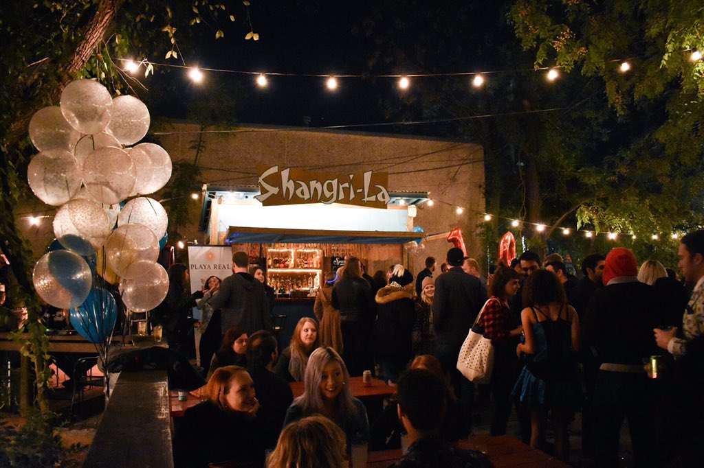 So are you guys going to spend #NewYearsEve with a bunch of amateurs, or are you going to come party with us and <a href="/ColdLampinCrew/">Cold Lampin'</a>?