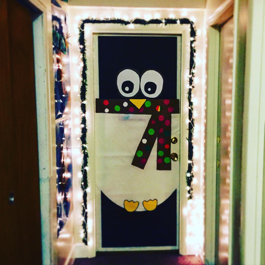 LaCasitaFeliz1's tweet photo. All is calm, all is bright...” ✨⭐️Happy Holidays to everyone!
Our students did an amazing job decorating our school for this season 💫✨⭐️❄️💫⚡️⭐️❄️
#SpanishImmersion #School #Preschool #LaCasitaFeliz #TheLanguageLink https://t.co/7osndHSaeQ https://t.co/m4Aajc0LP3