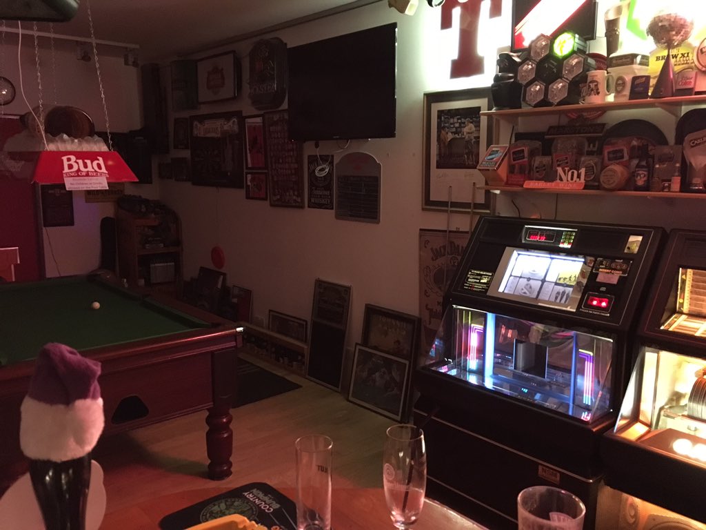 Donna Randall tweet media