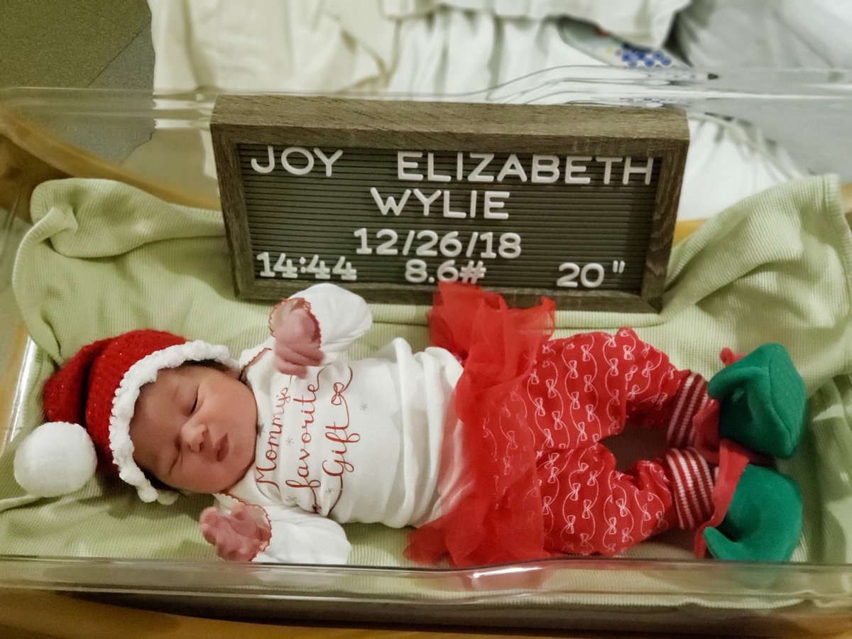 wylietv's tweet photo. Joy Elizabeth Wylie arrived today! https://t.co/BWzXqGh6r4