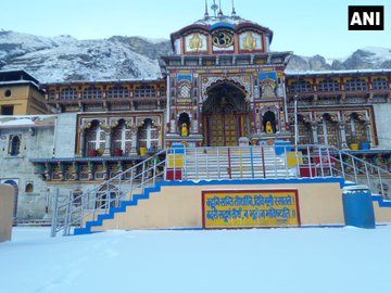 View image on Twitter