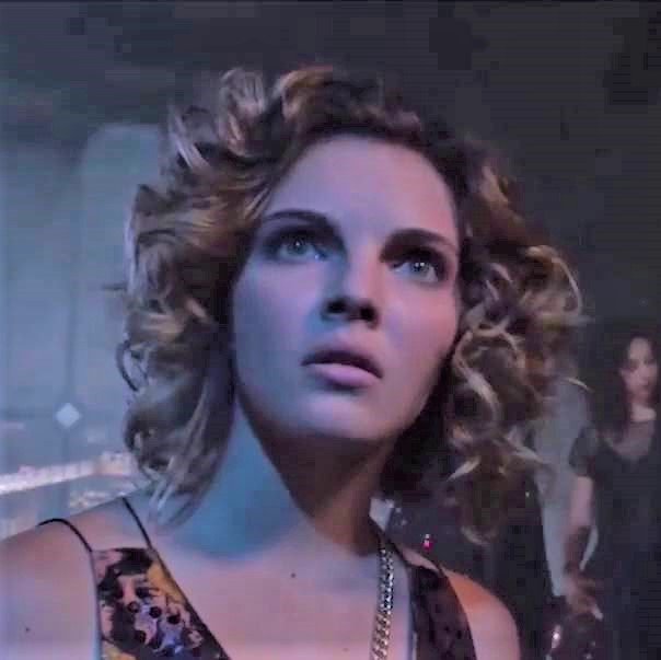 roy11003's tweet photo. Watched on #DVD on 12-26-2018
#Gotham: Mad City: Anything for You
Season 3, Episode 5 first aired 10-17-2016
featuring
#MorenaBaccarin as #LeslieThompkins
#CamrenBicondova as #SelinaKyle
#MaggieGeha as #IvyPepper / #PoisonIvy https://t.co/99Gg5b1RSK