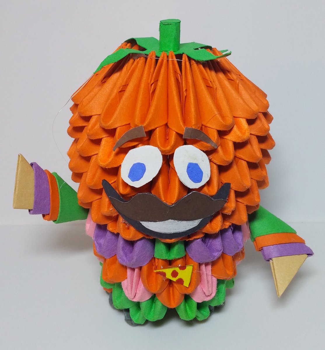 Absolutely in love with the way these two #Fortnite characters came out! #Beefboss and #Tomatohead, two of the most iconic skins, and both are now available in my Etsy store! Check it out! etsy.com/ca/shop/LowPol…