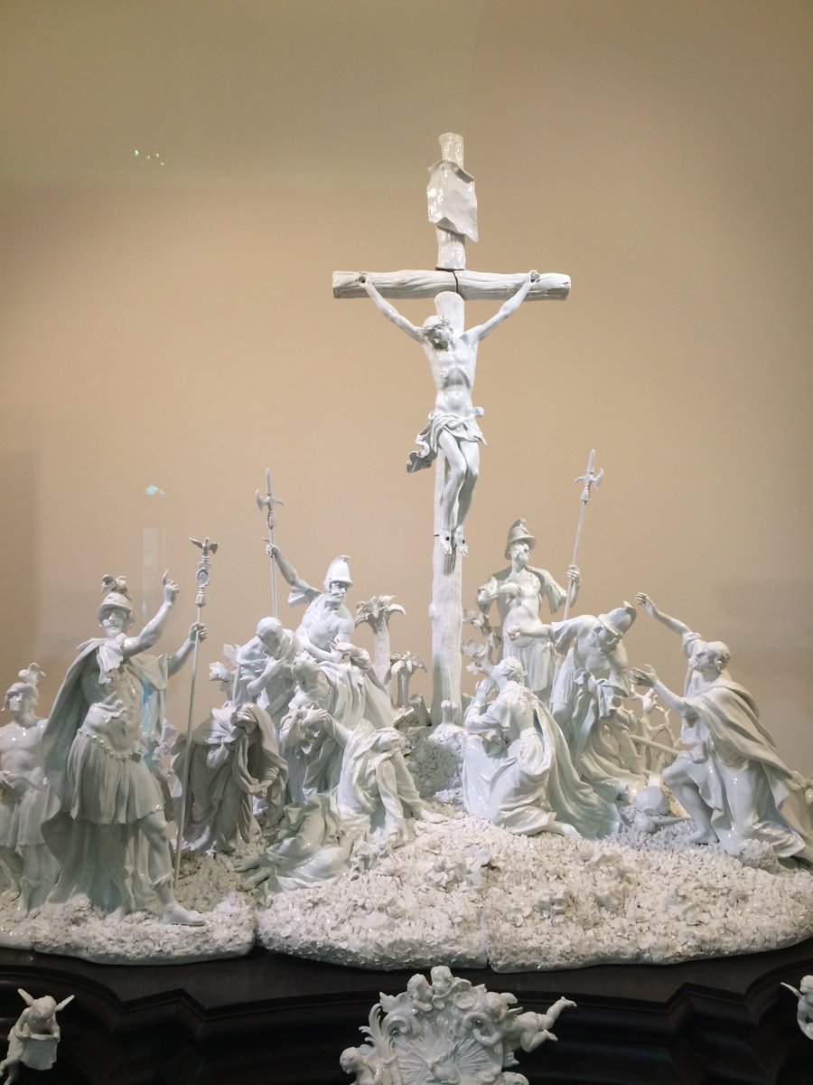 arts_antique's tweet photo. Just a travel sharing experience - the Zwinger Museum in Dresden.
The world’s largest collection of early Meissen porcelain is on display in the Zwinger Museum. https://t.co/xPnuLKPN0a
