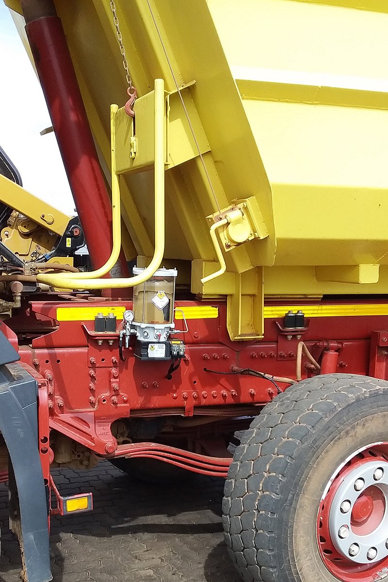 RAASM_SPA's tweet image. @RAASM_SPA Progressive Centralized Lubrication System on special truck in South Africa 🇿🇦 

Discover more photos on our site raasm.com  📸📸📸  

#lubrication #centralizedlubricationsystem #progressivesystem #centraline #sistemadilubrificazionecentralizzata #RAASM