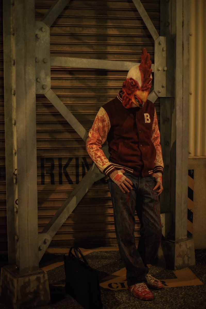 なぞーん V Twitter Hotline Miamiはいいぞ Payday2とコラボしてて興味本位で触ったらその次の週にはジャケットのコスプレしてたくらいにはどハマりしたゲーム