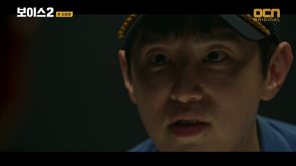 mackenyous's tweet photo. HE GOT SOME CRAZY EYES SHGASGDSAHSDFAFGFSDFSD I HOPE I SLEEP WELL LATER https://t.co/MYEi7CvNMo