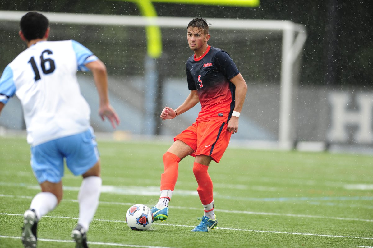 CoachMettrickGC's tweet photo. Happy New Year from Gettysburg Men's Soccer - we look forward to seeing our future prospects at our upcoming Gettysburg Winter ID camp on February 3rd,2019. More information available - https://t.co/jtHVe9yAjm https://t.co/gFKU6sAlVG