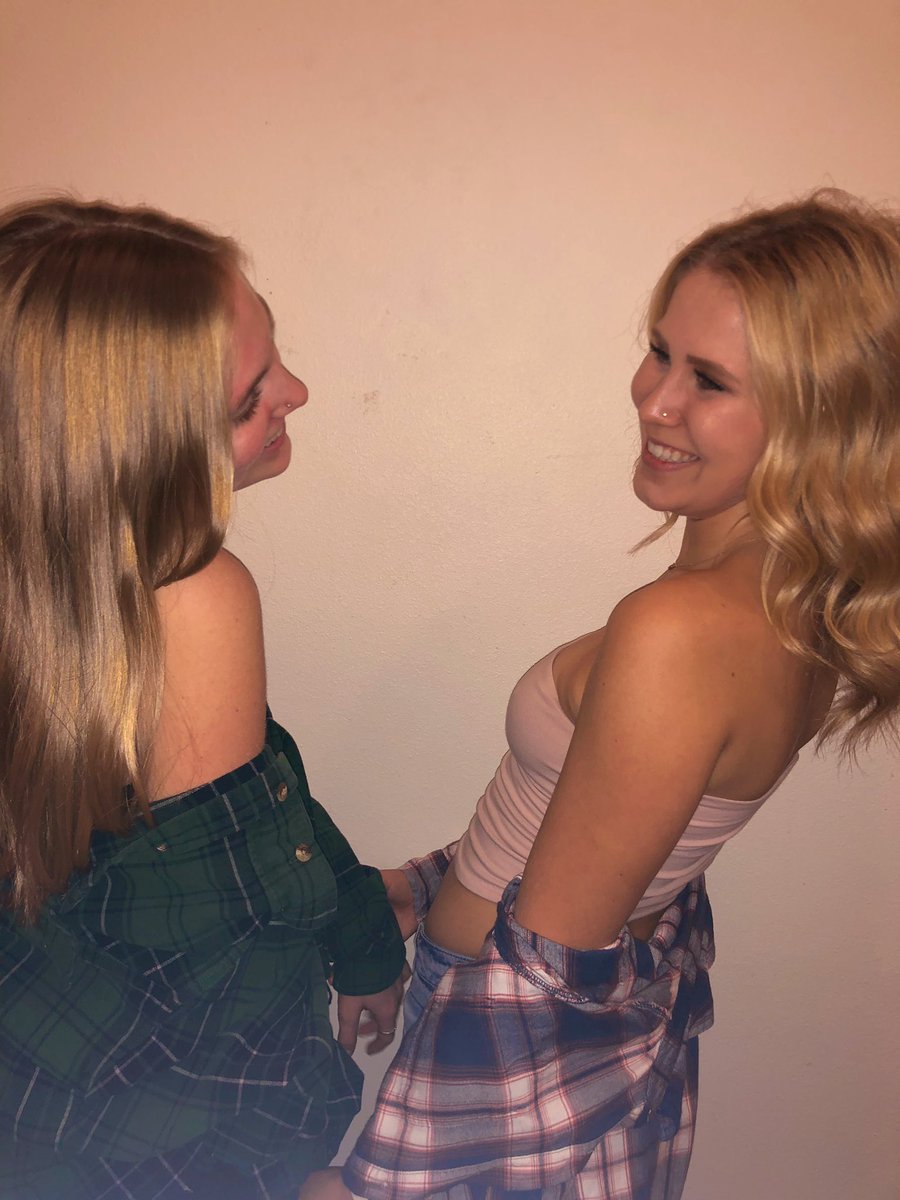 callieepps's tweet photo. Happiest of birthdays to one of my very best friends, thank you for always laughing with me and never failing to be a good friend, life definitely wouldn’t be the same without you Josie Spence, I LOVE YOU 💛🤪 #trap4ever https://t.co/4EwbNc0xIV