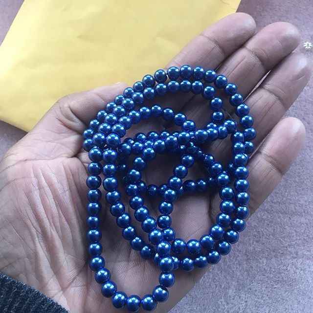 Michelleshandc's tweet image. How pretty are these blue pearls, they were delivered today. What’s even better I ordered them yesterday afternoon, now that is what you call great customer service.👍🏽 #beadsupply #happypost #jewelleryshop bit.ly/2BVW1xl