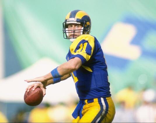 Happy Birthday to Jim Everett, shown here rockin the beautiful Rams unis!  