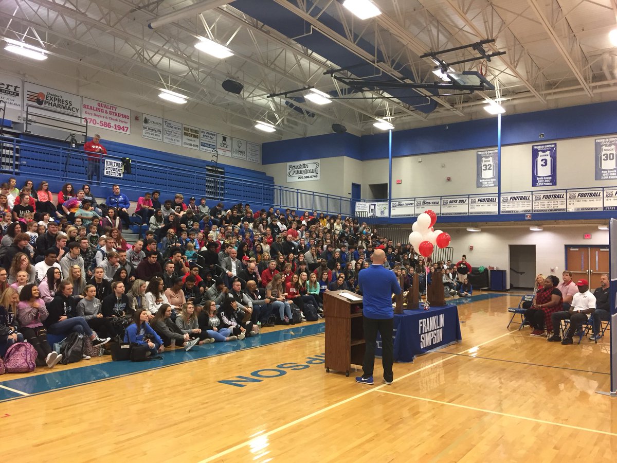 tim_schlosser's tweet photo. Great day to celebrate Jack Randolph and Tre Bass going to WKU. WKU is getting great football players and even better people!!! #1FS https://t.co/jaPP6uXIes