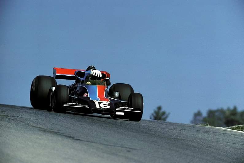 1976 Photo A.019664 SHADOW DN8 TOM PRYCE GRAND PRIX F1 MONZA