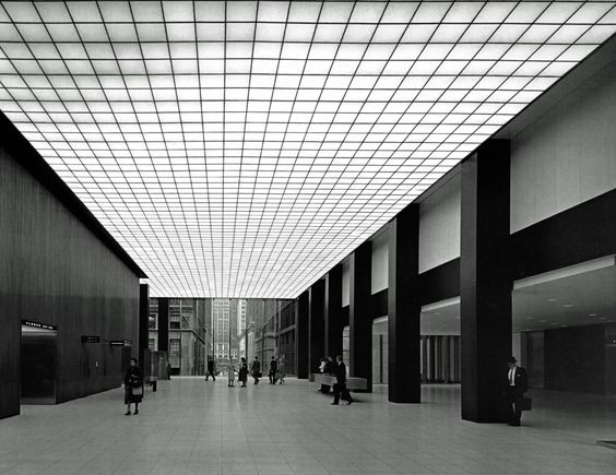 The lobby of the Union Carbide building
New York, 1960