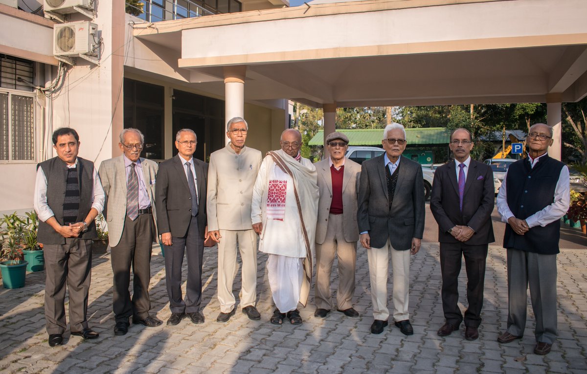 Meeting in honor of Former Vice-Chancellors and former Registrars of Gauhati University on 03/01/2019