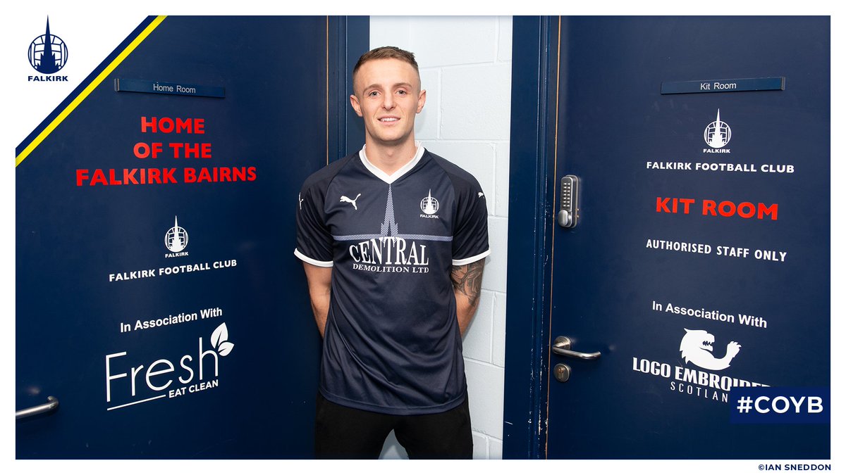 FalkirkFC's tweet photo. 👋 Welcome to Falkirk, @rossmaclean39! #COYB https://t.co/v0iMyfWHJP