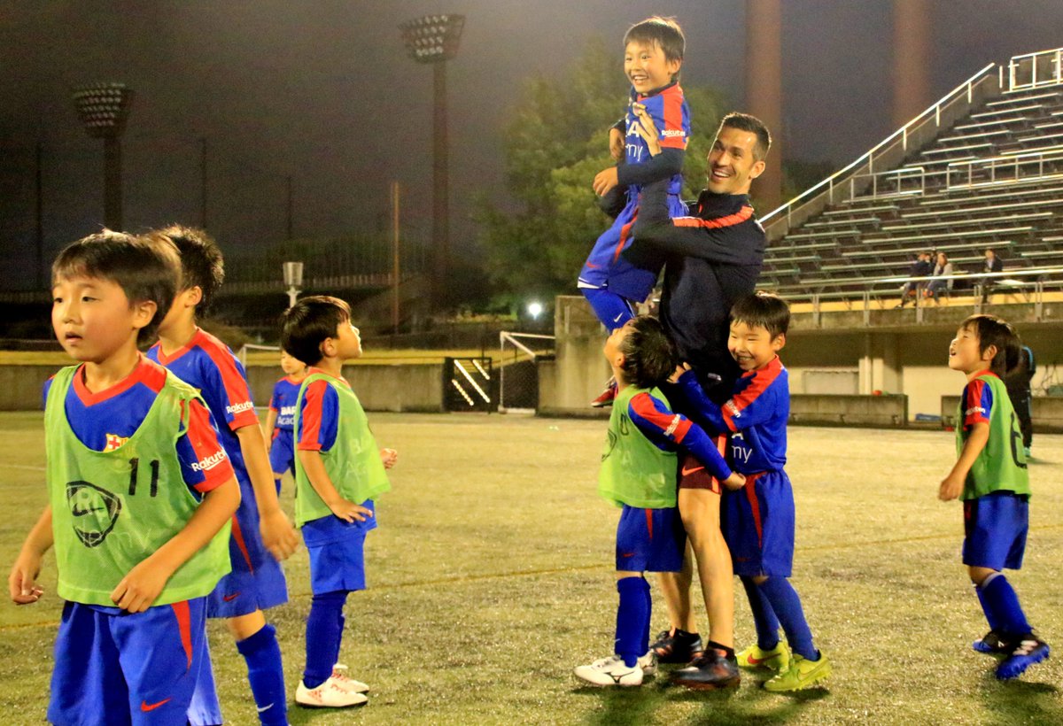 🔵🔴 #BarçaLegend Luis Garcia <a href="/LuchoGarcia14/">Luis Garcia</a>, first ambassador for the #BarçaAcademyAPAC Cup 2019, will be there in person to enjoy the competition which will be held in Delhi (India) from 24 to 27 January 🇦🇺🇯🇵🇨🇳🇮🇳🇸🇬
