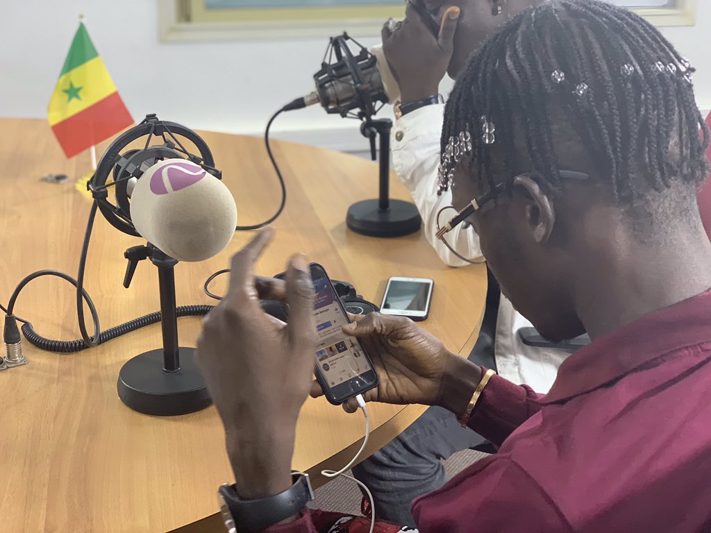 Noblesofficial_'s tweet photo. Great interview last night on @VibeRadioSN with #Talrek s/o to all the Gambians that we’re listening through online, y’all keep us going #gammusic #nyatoo we connecting https://t.co/VVsYgBS4Cj