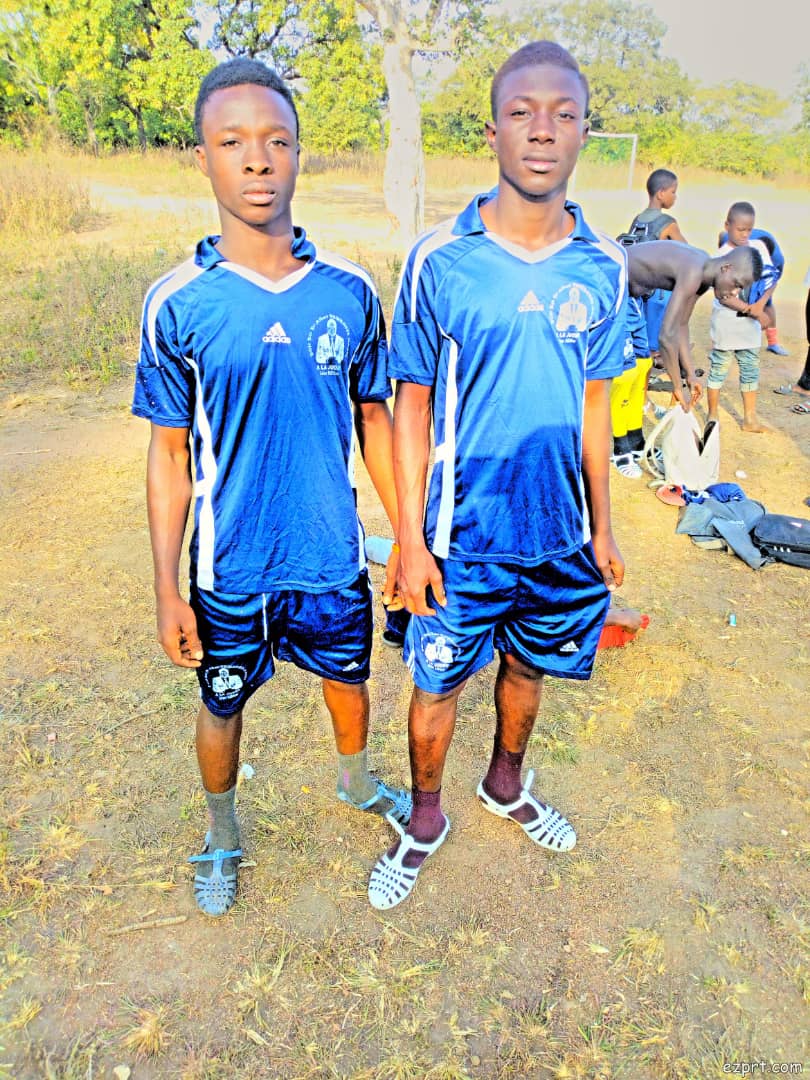 TanouOumar3's tweet image. Deux pro