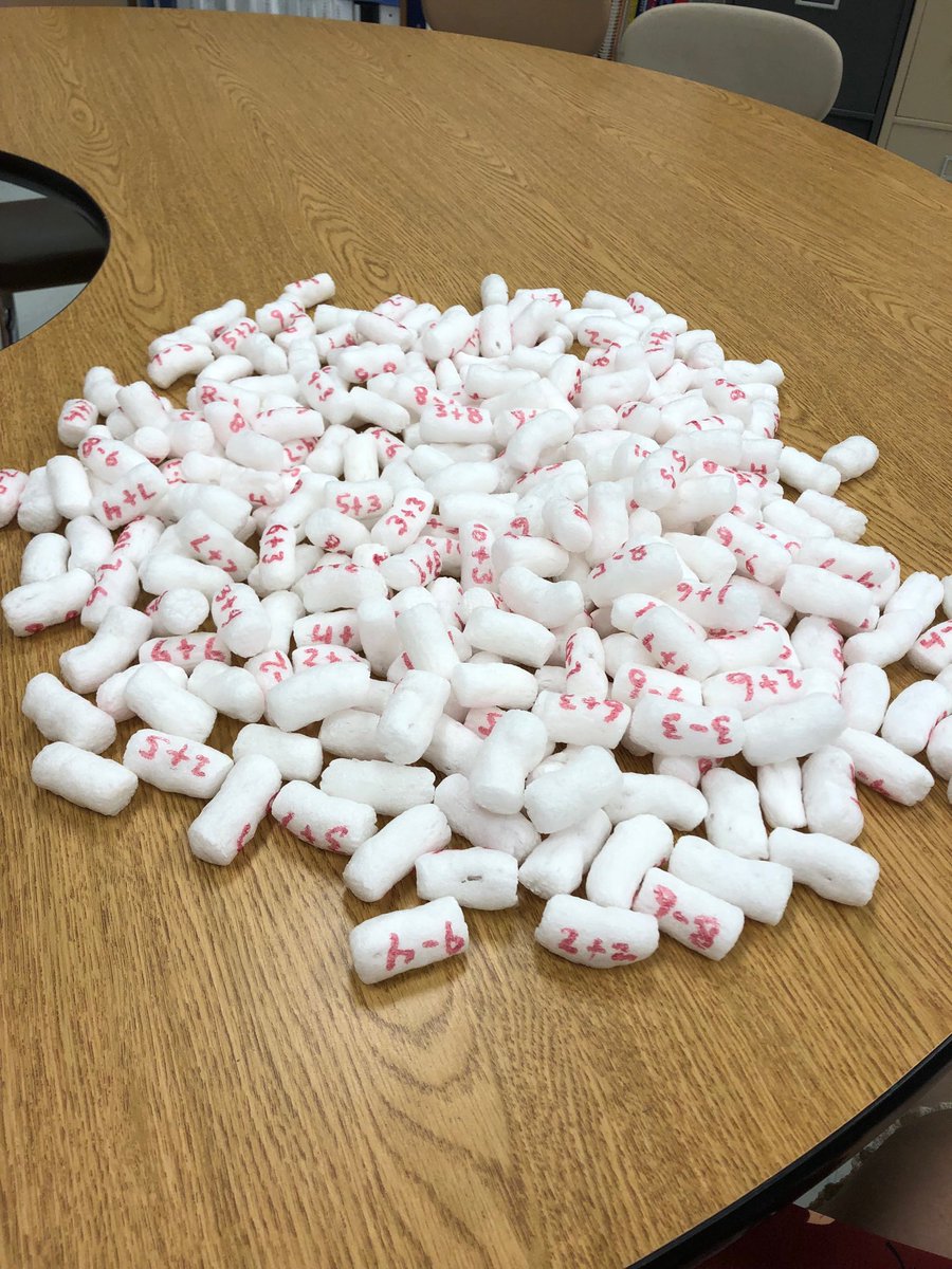 FranCheeseman's tweet photo. Who else but a teacher would look at packing peanuts & think “I’ll create a game by putting math facts & calling them snowflakes. I can throw them in the air to make it snow & students will “catch” and solve them.” #stillTeachingEvenOpeningGifts #htwp4kids #htslearning https://t.co/6cawIxgLpr