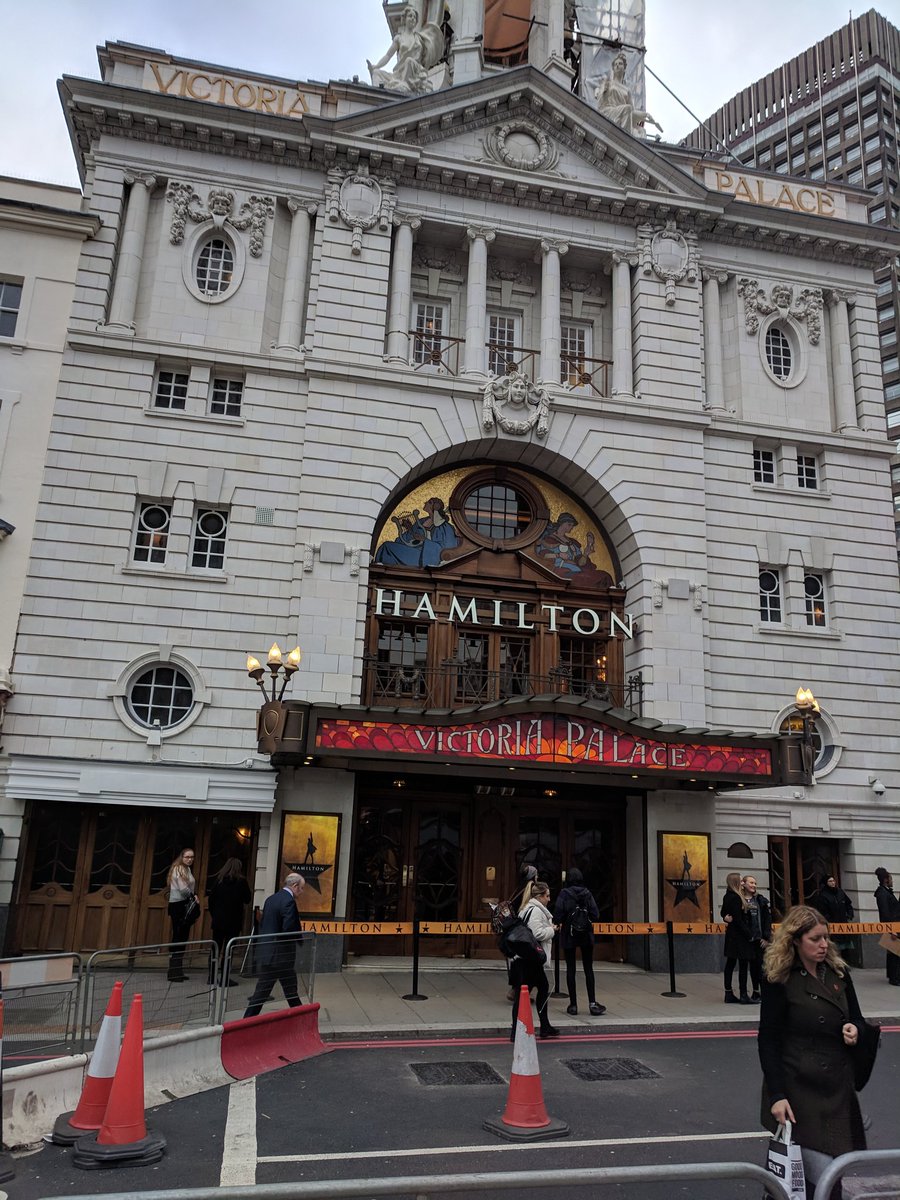 coachsteve91's tweet photo. At the room where it happens OMG OMG OMG 😁😁😁😁 #HamiltonLDN https://t.co/pGqdqrN81s