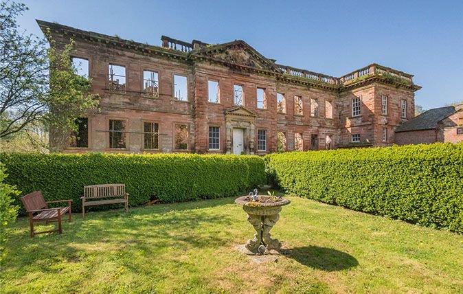 Country Life's most eyecatching properties of 2018: Wrecks to renovate, castles to care for and islands going for a song - Country Life buff.ly/2EWtOK4 via @CountryLifeUK